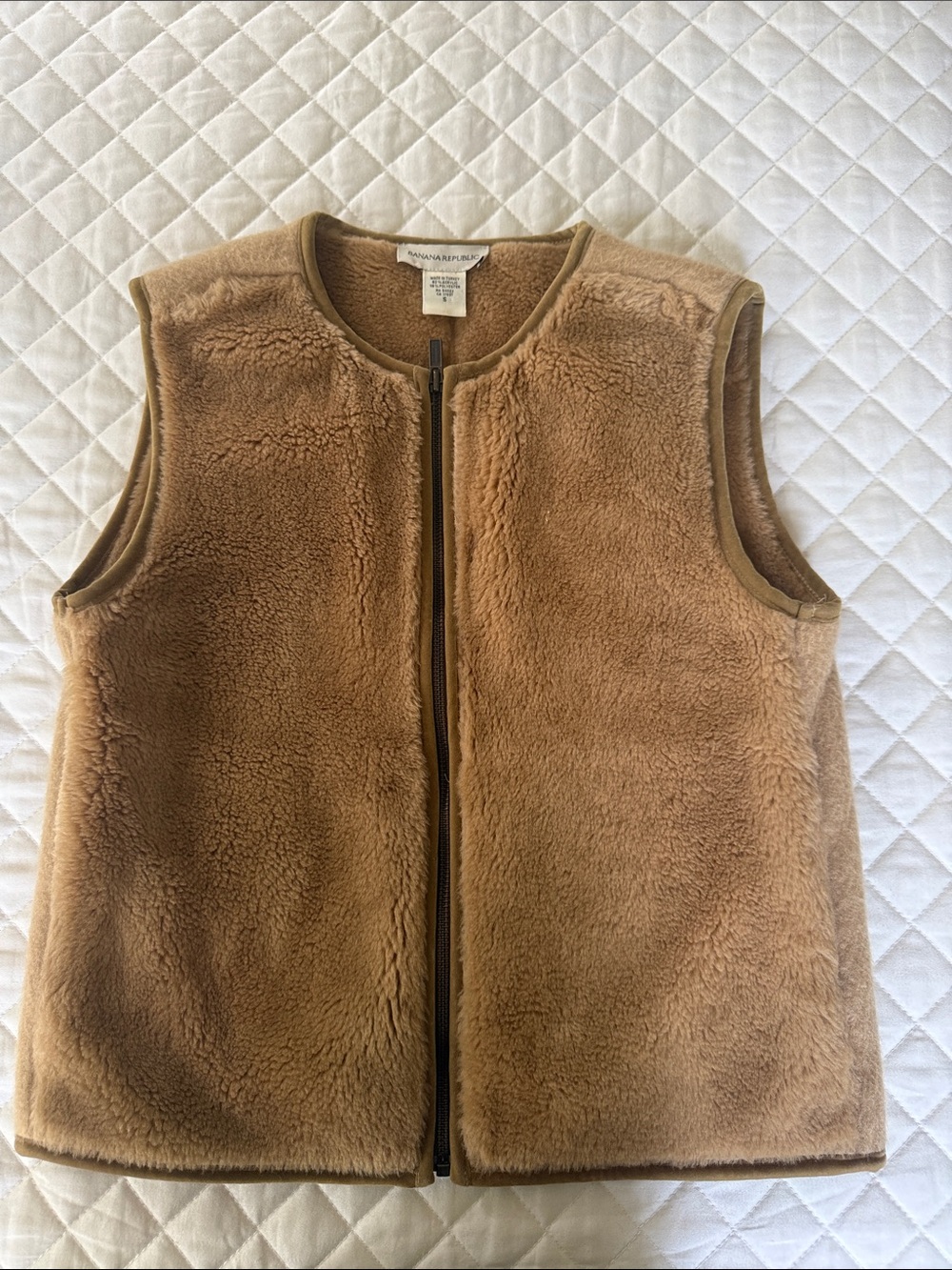 VINTAGE women’s Banana Republic Sherpa zip up sleeveless vest jacket
